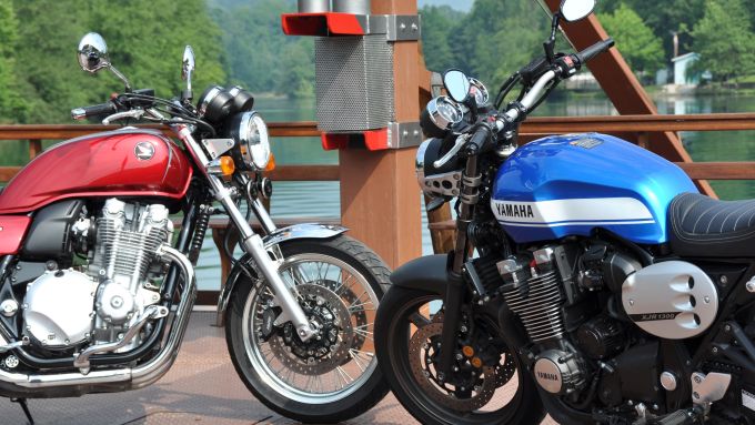 1300 Honda vs yamaha #4