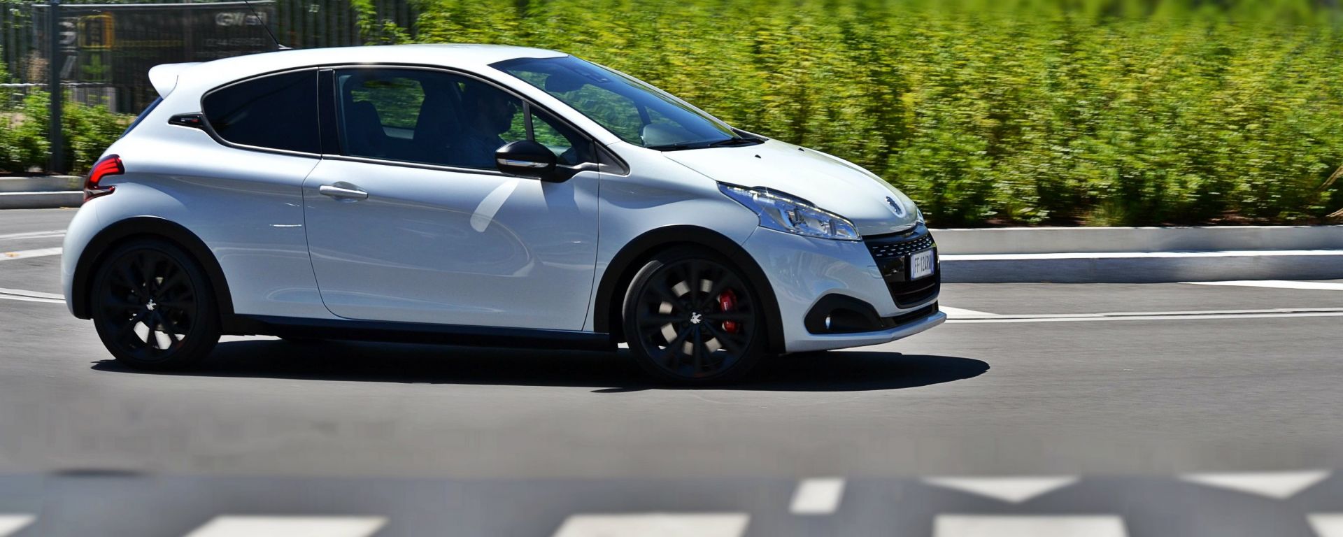 Peugeot 208 GTI By Peugeot Sport Prova Del Motore Da 208 Cavalli