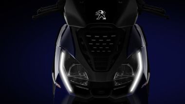 Novit Peugeot Motocycles A Eicma Un Maxi Scooter E Una Moto