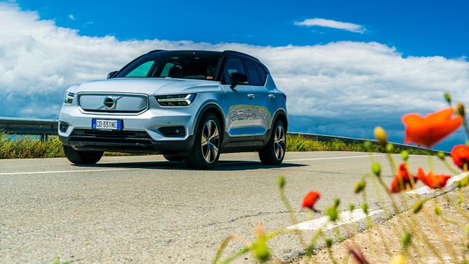 Volvo XC40 Elettrica Prezzo Autonomia Opinioni Prova Video MotorBox