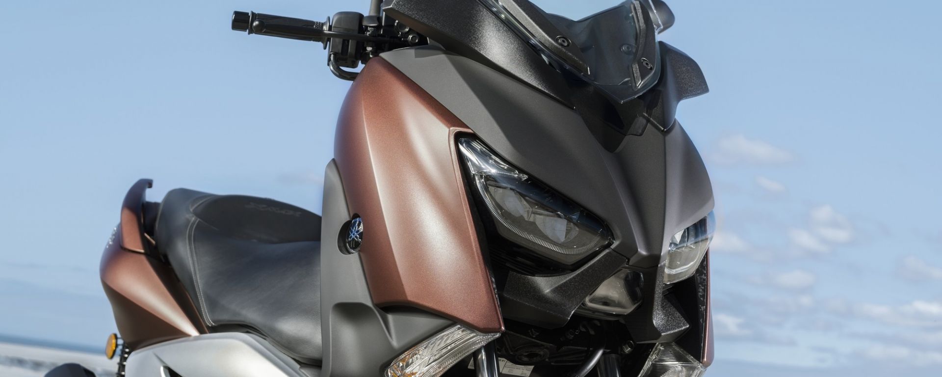 novit-scooter-yamaha-x-max-300-svelati-prezzo-e-disponibilit-motorbox