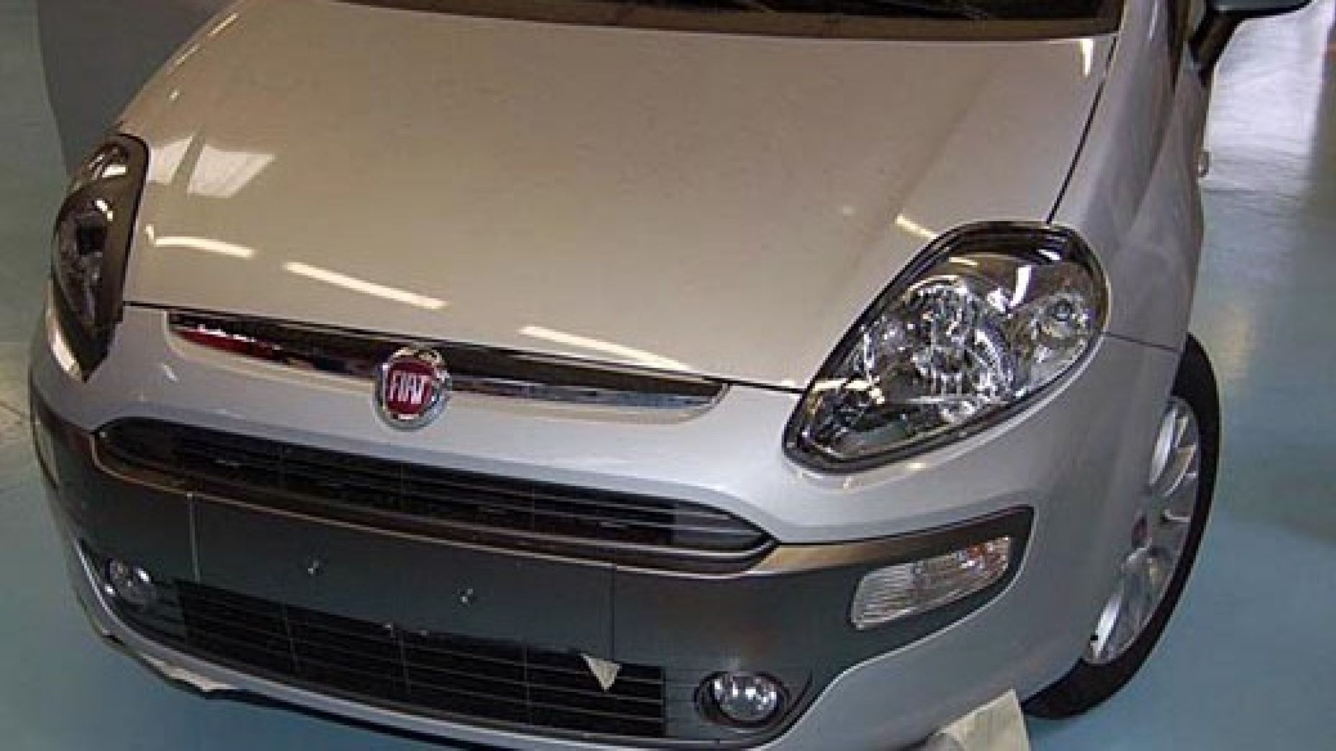 0.6 9 x MotorBox Fiat  Punto Anteprima:: Grande  2010