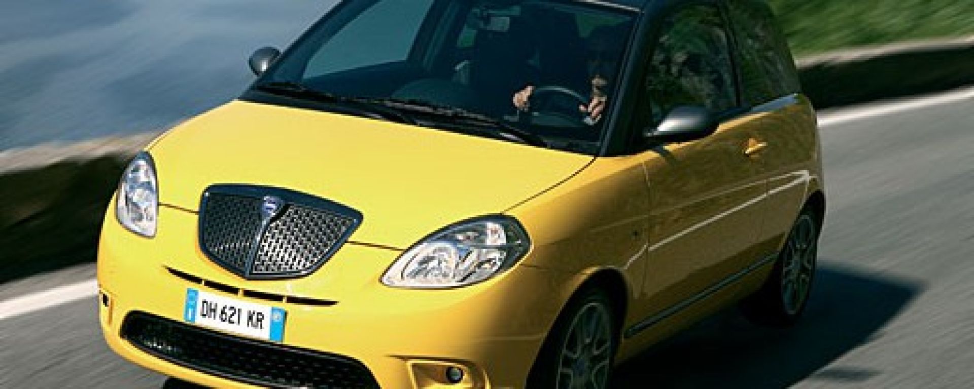 Prova: Lancia Ypsilon Sport MomoDesign - MotorBox Prova: Lancia Ypsilon Sport MomoDesign - MotorBox