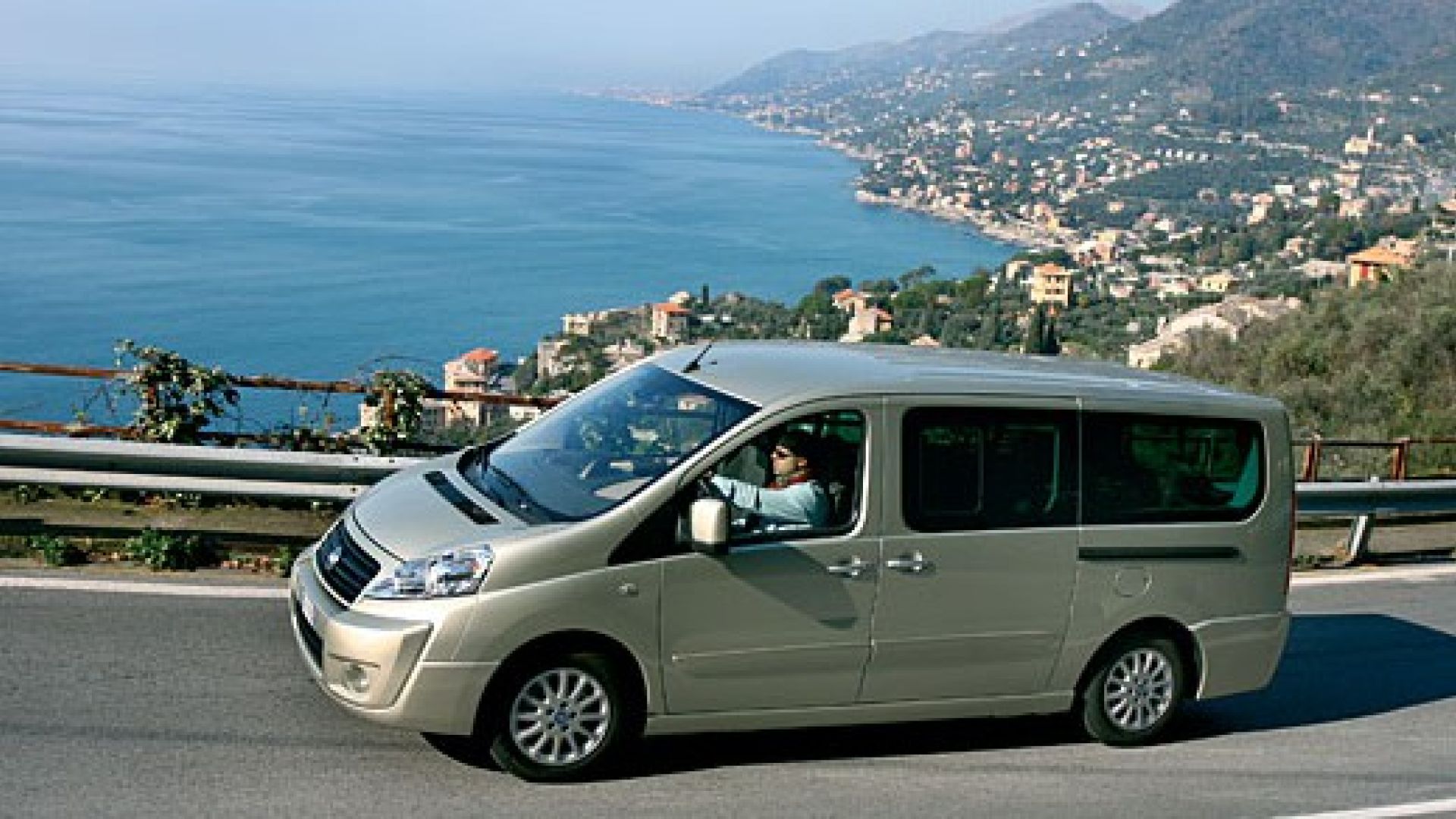 Prova Fiat Nuovo Scudo Panorama MotorBox Prova Fiat Nuovo Scudo Panorama MotorBox
