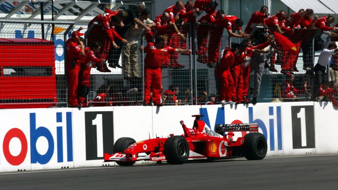 F1: Michael Schumacher, all'asta la sua Ferrari F2002