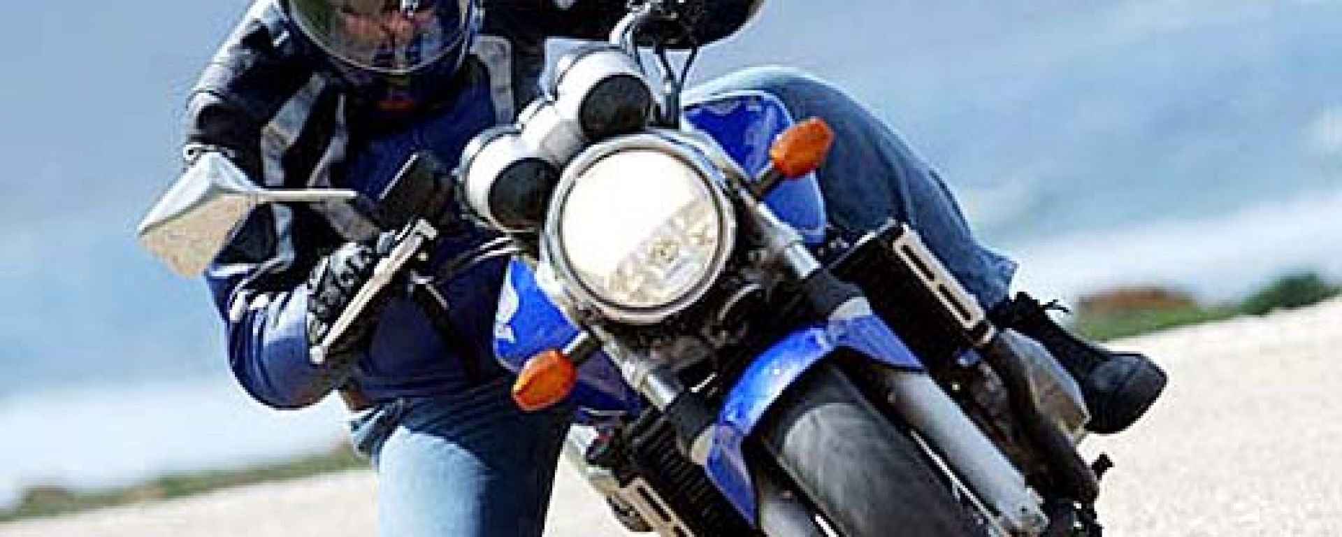 Prova Honda Hornet 600 Motorbox