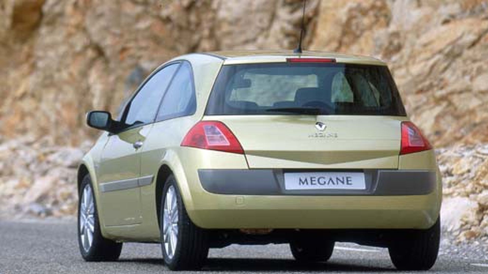 2002 megane. Renault Megan 2. Рено Меган 2 2002. Renault Megane II 2002. Renault Megane 2 Coupe.