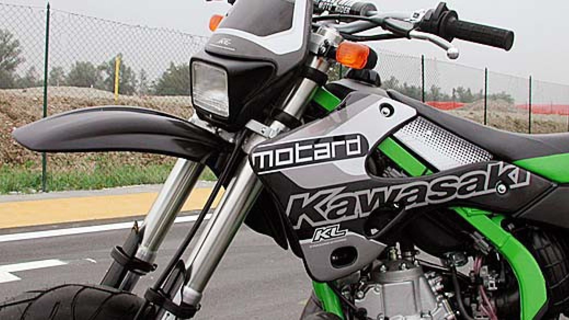 Prova su strada - Kawasaki KX 250 Motard - MotorBox