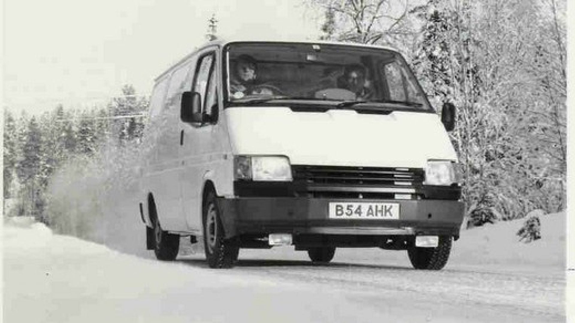 Форд транзит холодно. Ford Transit 1990. Форд Транзит 1990 года бензин. Форд Транзит 1986. Ford Transit 1986 комплектация.