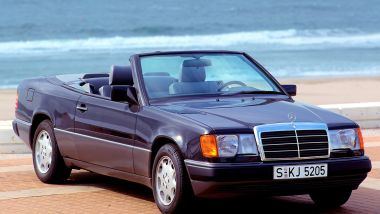30 anni di Mercedes 300 CE-24 Cabriolet