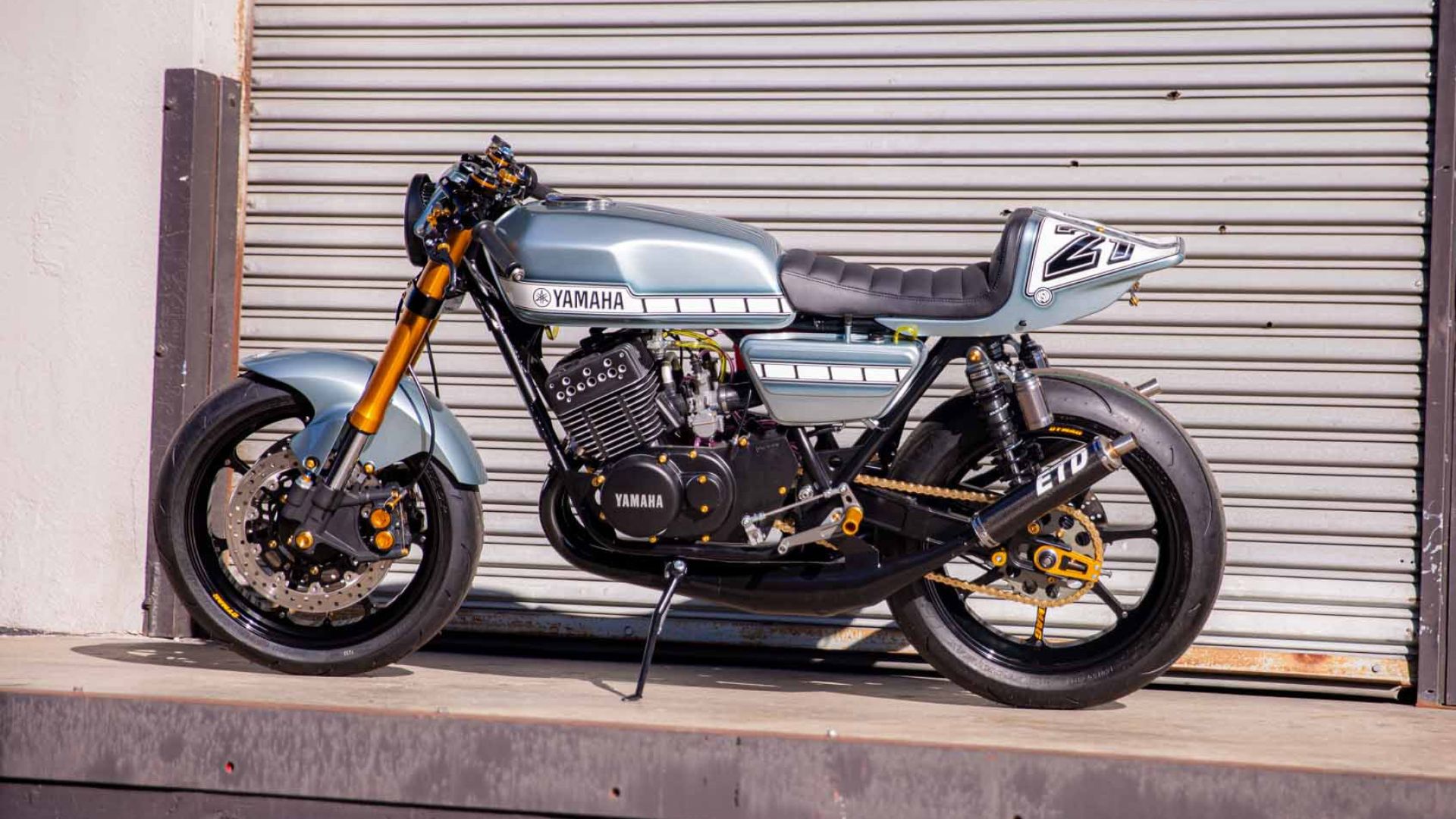 Yamaha RD 400 Time Machine: che bellezza la special 2 tempi by Roland Sands Design