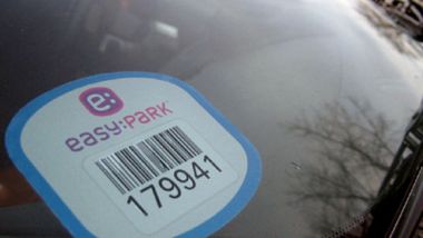 Accordo EasyPark-Renault: sarà più facile parcheggiare con la Megane E-Tech Electric