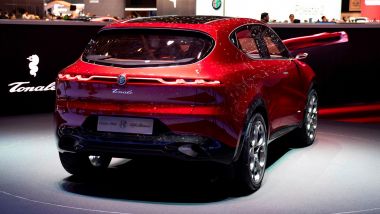 Alfa Romeo Brennero: affiancherà la Tonale (vista da dietro)