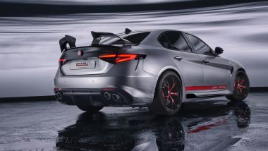 Alfa Romeo Giulia Quadrifoglio Luna Rossa: solo dieci esemplari della super berlina italiana