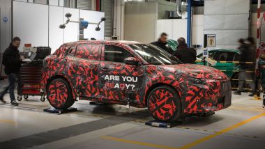Alfa Romeo Milano: una fase dei collaudi del SUV compatto a batterie