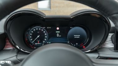Alfa Romeo Tonale Hybrid: il quadro strumenti ''a cannocchiale''