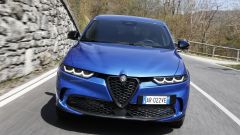 Alfa Romeo Tonale: un focus sugli interni in Alcantara