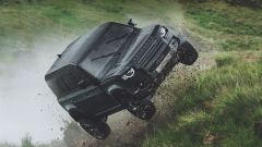 Land Rover Defender e Jaguar, le auto di 007: No Time To Die all’asta da Christie’s
