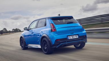 Alpine A290 GTS: la prova della citycar elettrica con l'anima racing