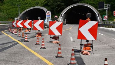 Anche i cantieri festeggiano il Natale (forse)