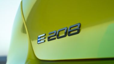Anche Peugeot e-208 a 99 euro al mese