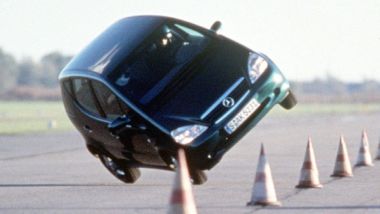 Anniversario Mercedes: 25 anni dall'introduzione dell'ESP sulla Classe A