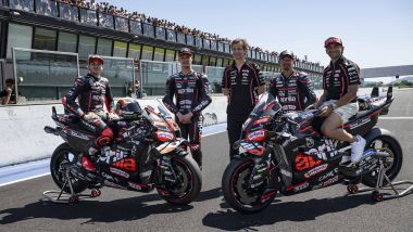 Aprilia All Stars 2025: Aprilia Racing riunita con l'ambassador Max Biaggi
