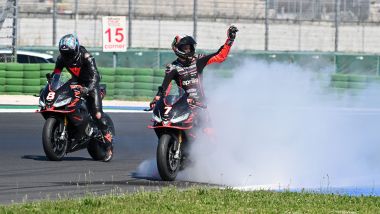 Aprilia All Stars 2025: Bezzecchi festeggia la vittoria con la RS 660 Factory
