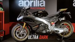 Aprilia RSV4 Factory 2022 video: colore Ultra Dark, foto e dati