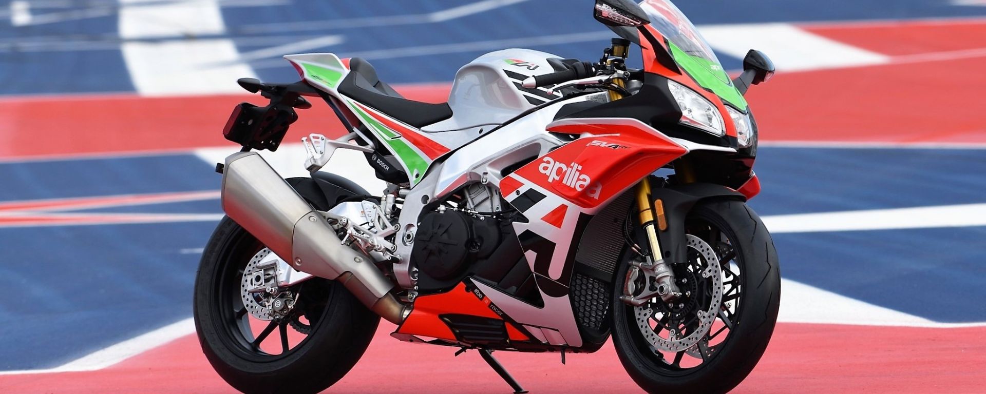 Aprilia RSV4 X: la superbike italiana da 39.900 euro è 