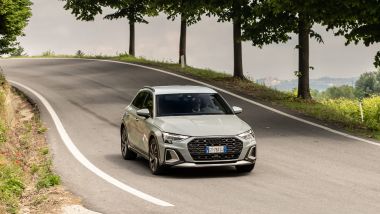 Assetto a prova di strade tortuose. In pieno stile Audi