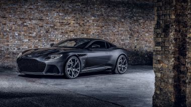 Aston Martin DBS Superleggera 007 Edition: visuale di 3/4 anteriore