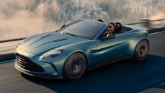 Nuova Aston Martin Vantage Roadster 2025: potenza record. Video