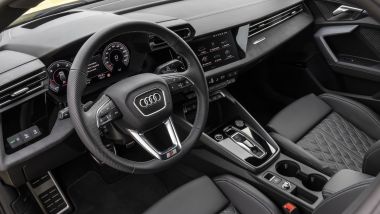 Audi A3 Allstreet, volante e strumentazione