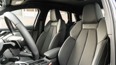 Audi A3 Sportback 30 g-tron: i sedili sportivi anteriori