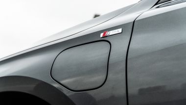 Audi A3 vs Mercedes Classe A plug-in hybrid: lo sportellino anteriore della presa di carica sulla A3