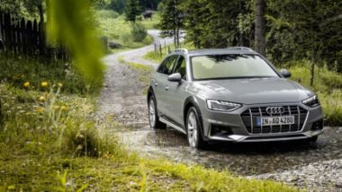 Audi A4 Allroad: la station wagon tedesca non teme i tracciati più difficili