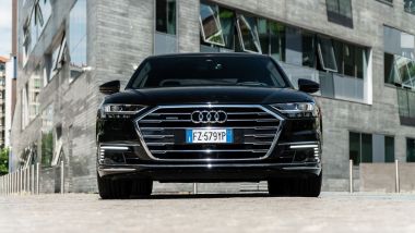 Audi A8 60 TFSI e plug-in: visuale frontale