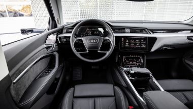 Audi e-tron, gli interni della prima Audi elettrica
