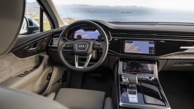 Audi Q7 restyling, gli interni