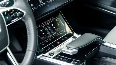 Audi Q8 e-tron 55 quattro, lo schermo dedicato al climatizzatore