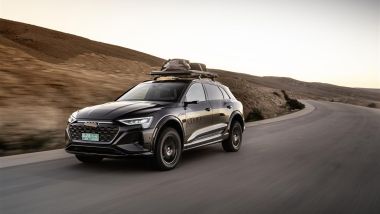 Audi q8 e-tron edition dakar: l'autonomia è di 450 km