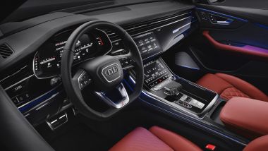 Audi SQ8: gli interni