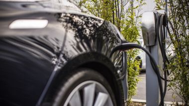 Auto ibride plug-in in crescita in volume e in market share