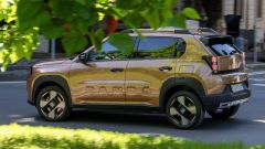 Auto a 99 euro al mese - ottobre 2025: le offerte Dacia, MG, Fiat...