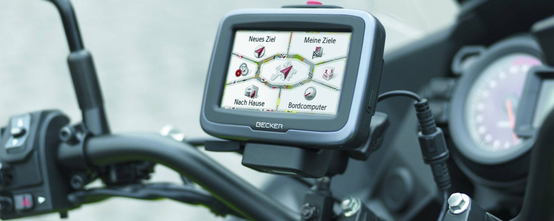 Navigatori moto Becker Mamba 4, il nuovo navigatore da moto MotorBox