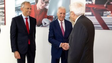 Benedetto Vigna (quello vero) con Piero Ferrari e Sergio Mattarella all'inaugurazione dell'e-Building