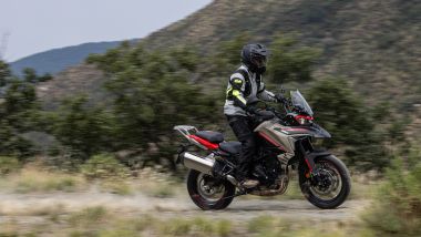 Benelli TRK 702X Dune Sea: in off-road si sente un po' il peso