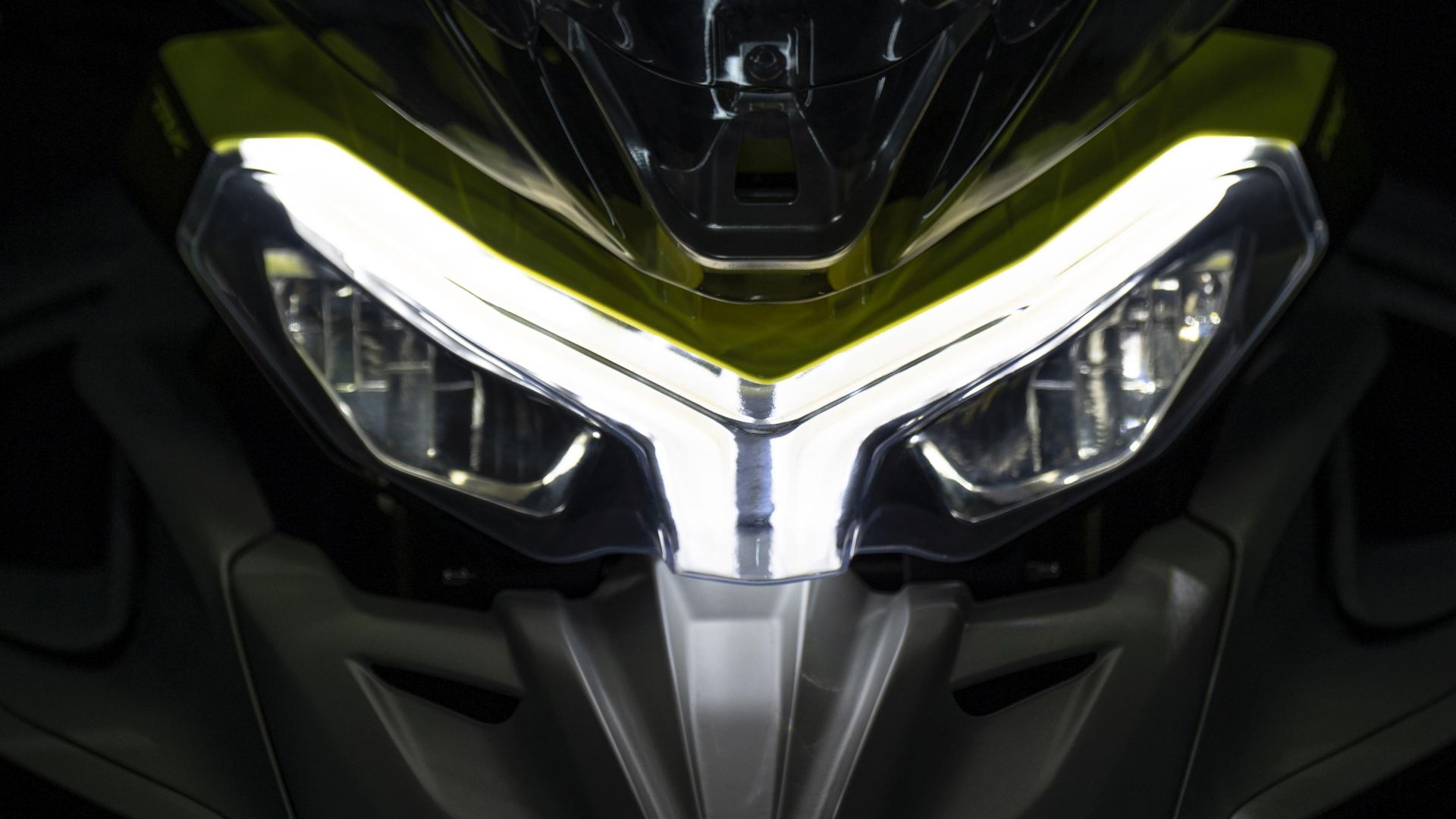 Nuova Benelli TRK 800 2023: info, data d'arrivo e prezzo
