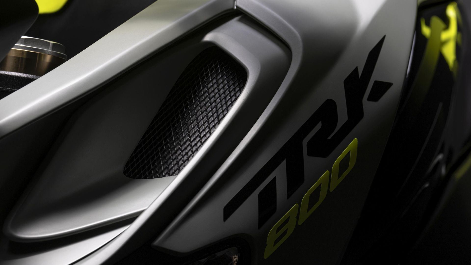 Nuova Benelli TRK 800 2023: info, data d'arrivo e prezzo